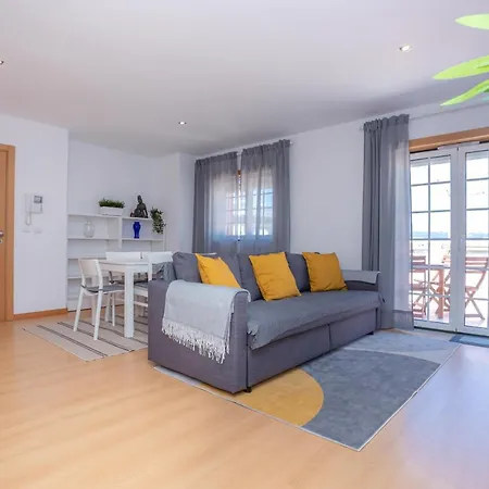 Apartment Terrace Bairro Novo By Rent4all *