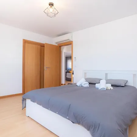 Apartment Terrace Bairro Novo By Rent4all *